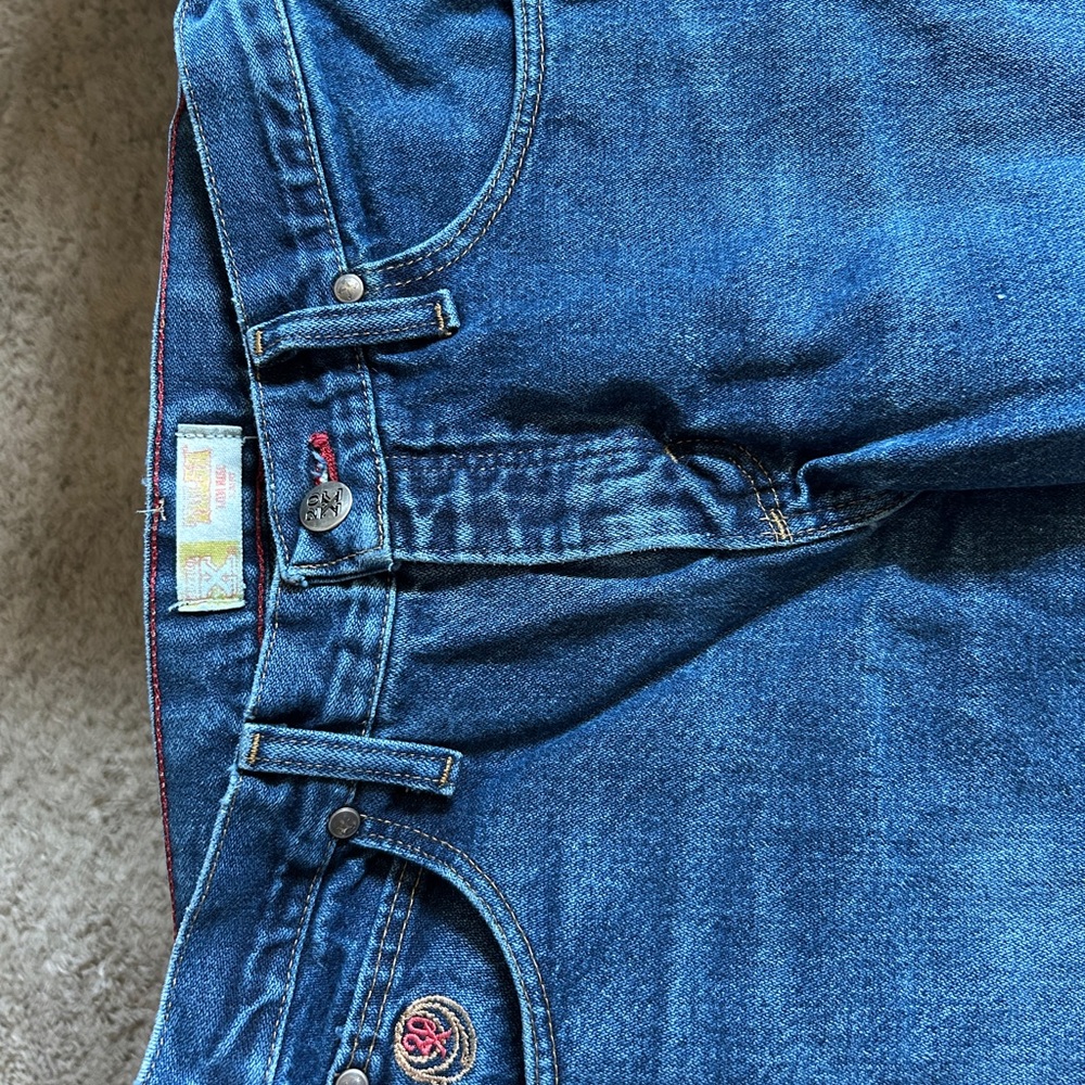 Wrangler 20X Blue Jeans Classic Style with Natural Fading